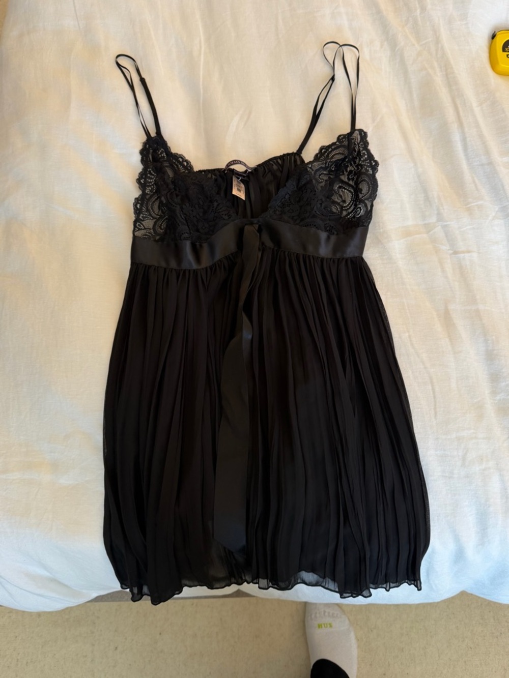 Victoria's Secret Black Lace-Trim Pleated Babydoll Chemise